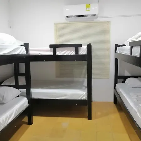 Casa Naty Pensión *